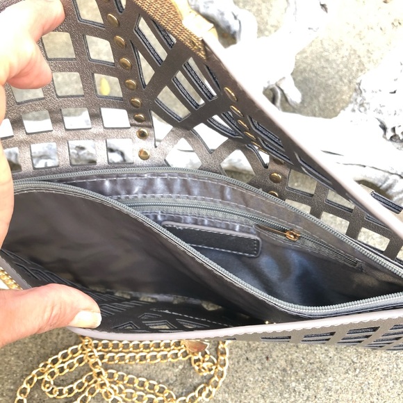 NWT Pewter Caged Clutch Crossbody Purse - Picture 4 of 8